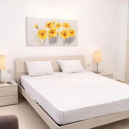 Daire Marina, Bright Three Bedroom Close To Valletta Tal Guardamangia