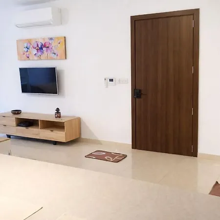 Marina, Bright Three Bedroom Close To Valletta Tal Guardamangia